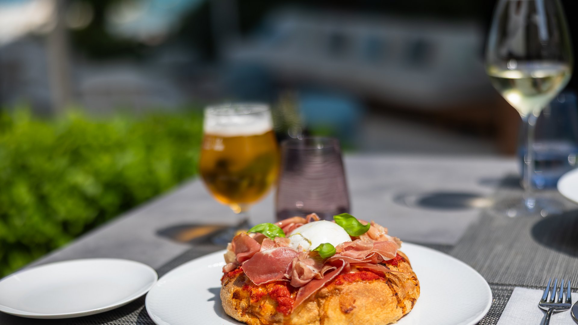 Restaurant Rose & Sapori: unser Sommerbistro Restaurant Rose & Sapori: unser Sommerbistro